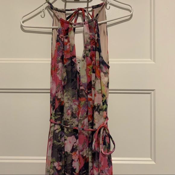 Maggy London long, floral, halter top dress. - Picture 5 of 9